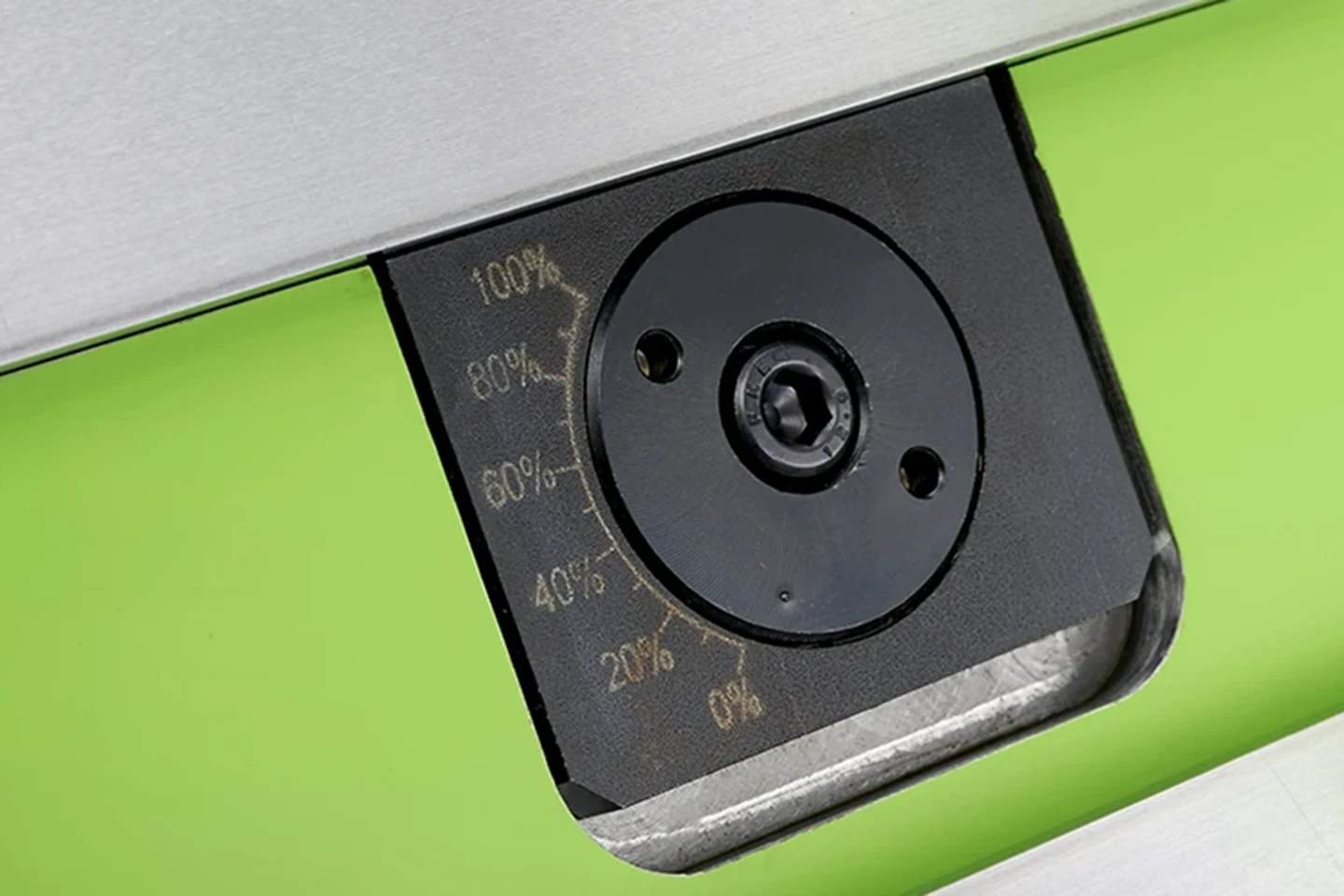 crowning of folding beam on foling machine forma