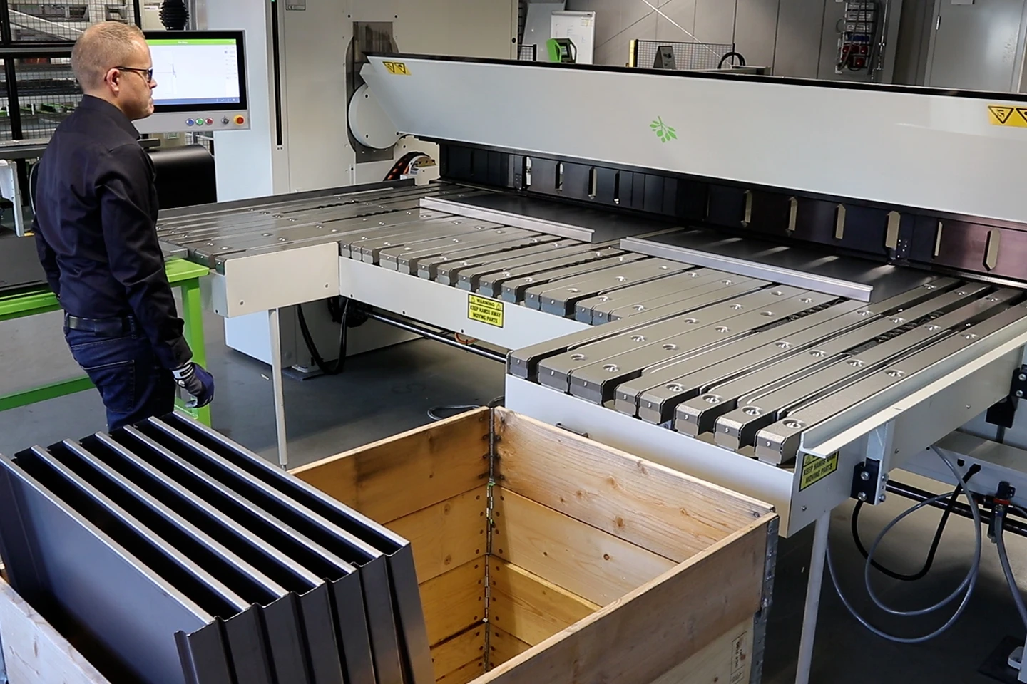 ags backgauge for folding machine forma z with two sheets on the table