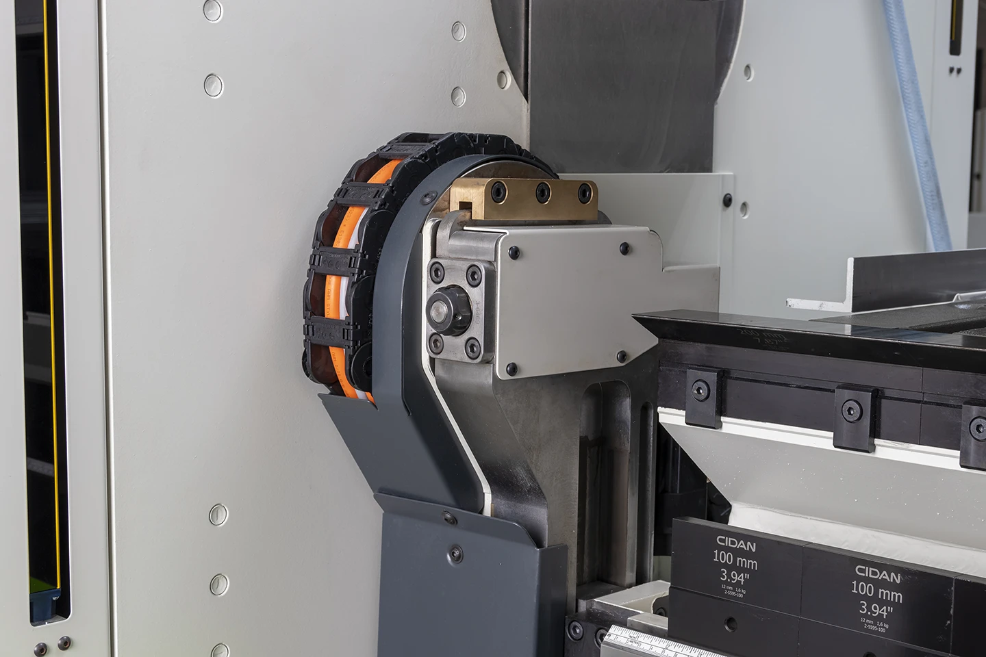 auto tool detection on forma z folding machine