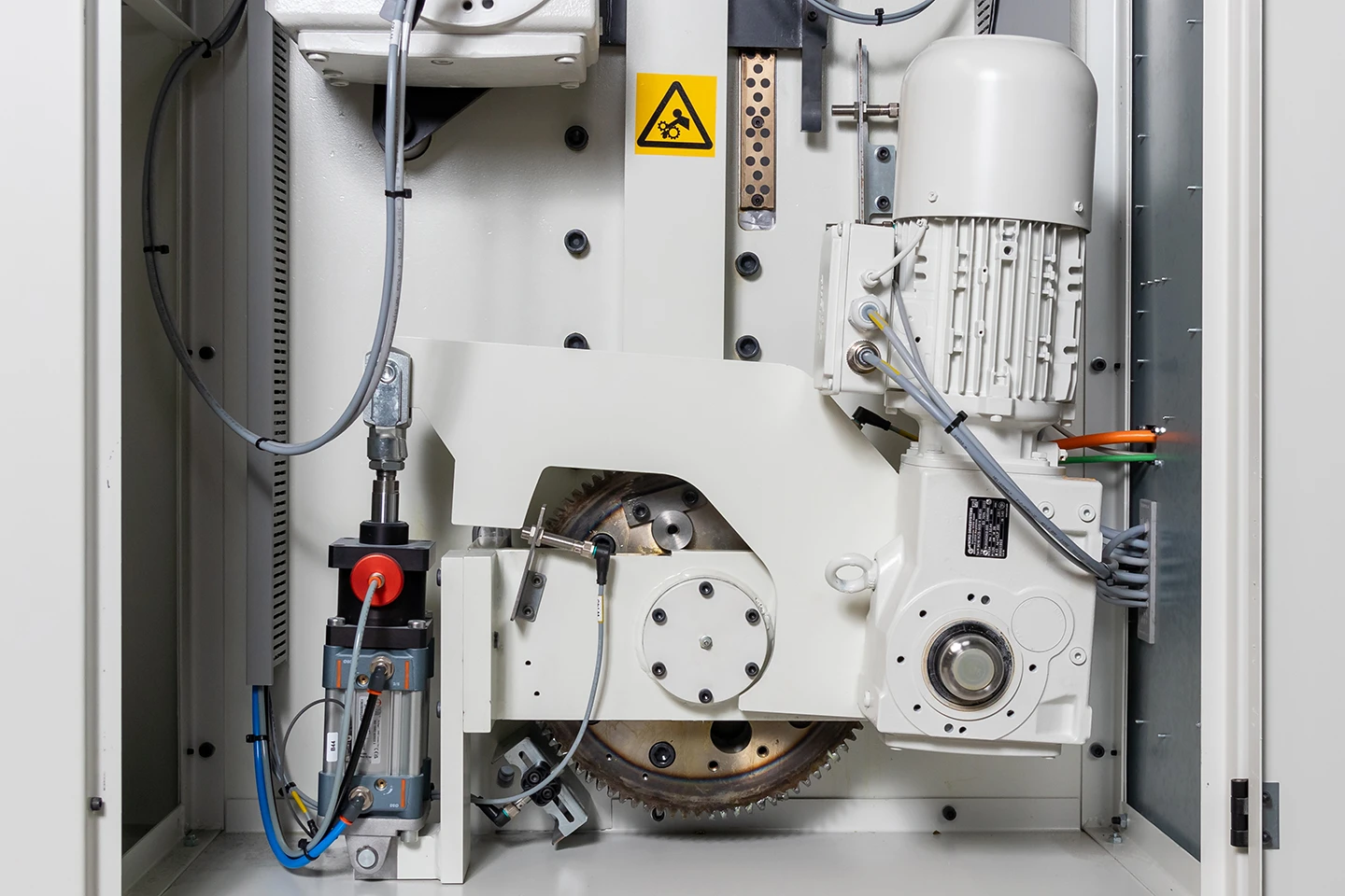 eccentric drive in cidan folding machine forma