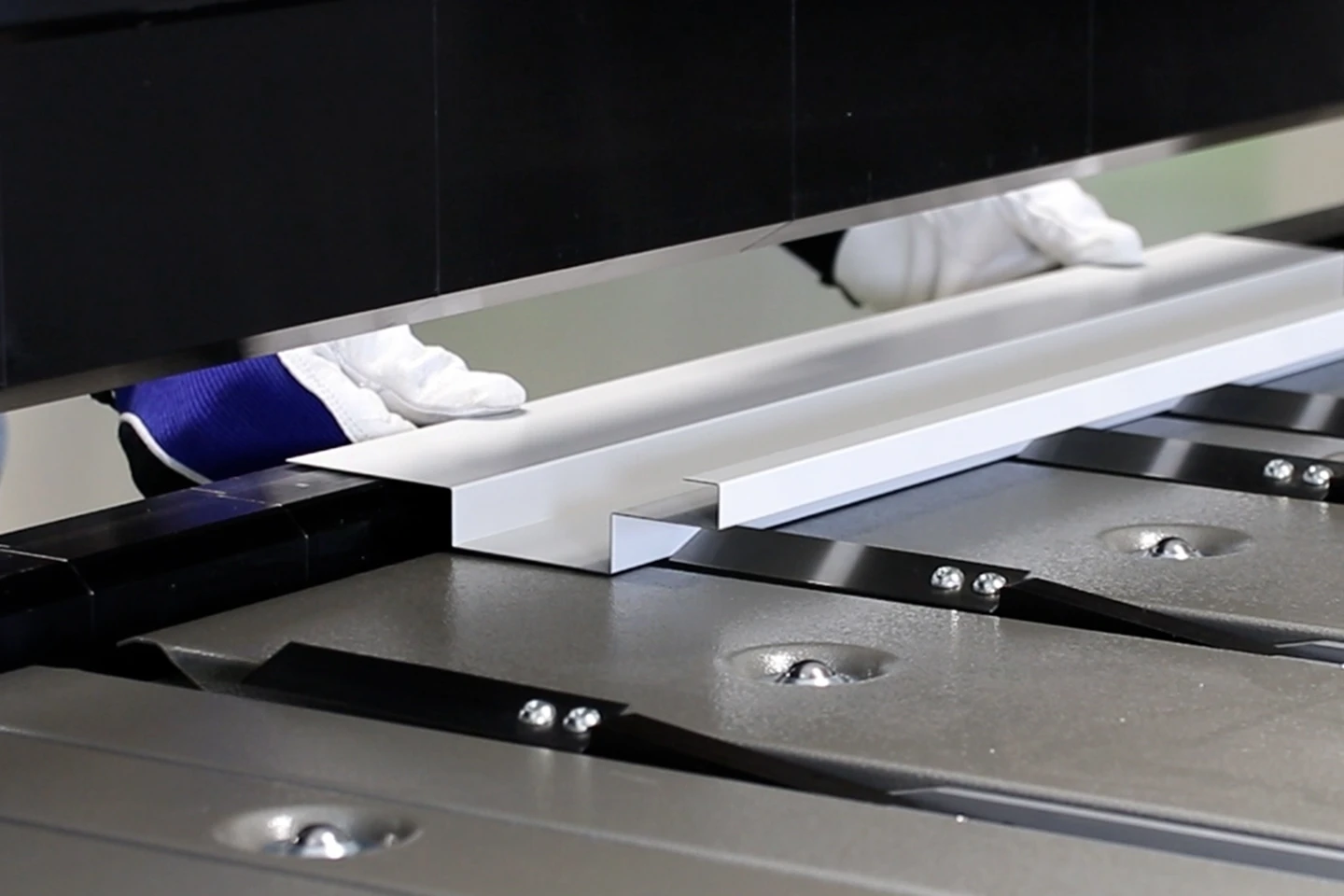 height adjustable backgauge for folding machine forma