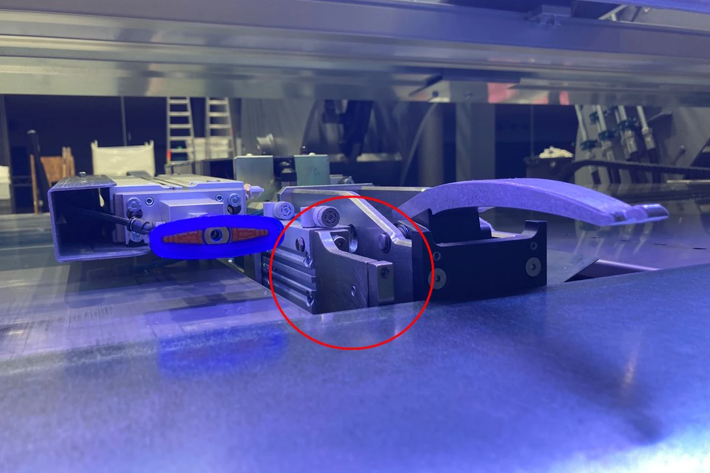 fast loader for positioning of smaller parts on the backgauge in a thalmann td double folder