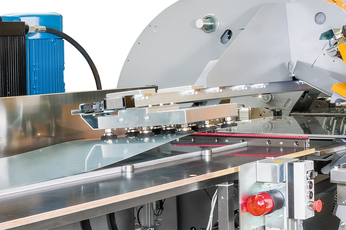 side loading of metal strips in a thalmann td double folder